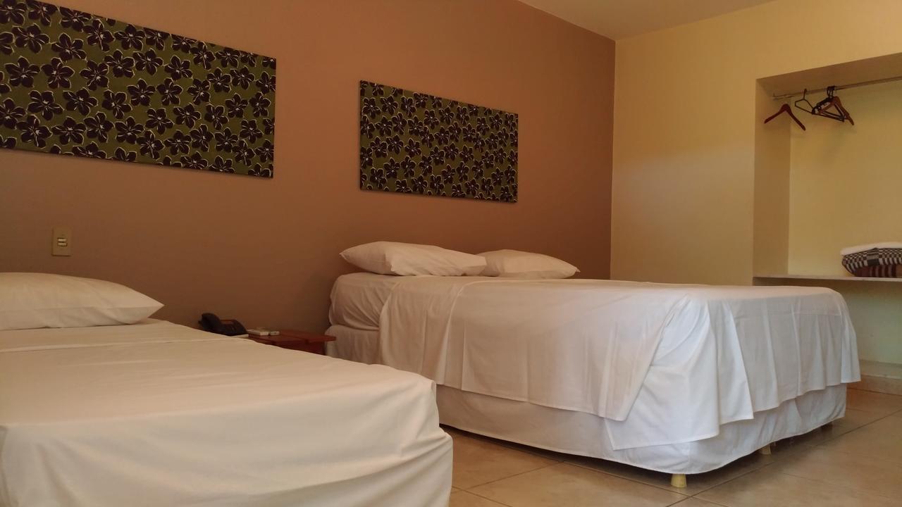 Hotel Vila Boa Goias Luaran gambar